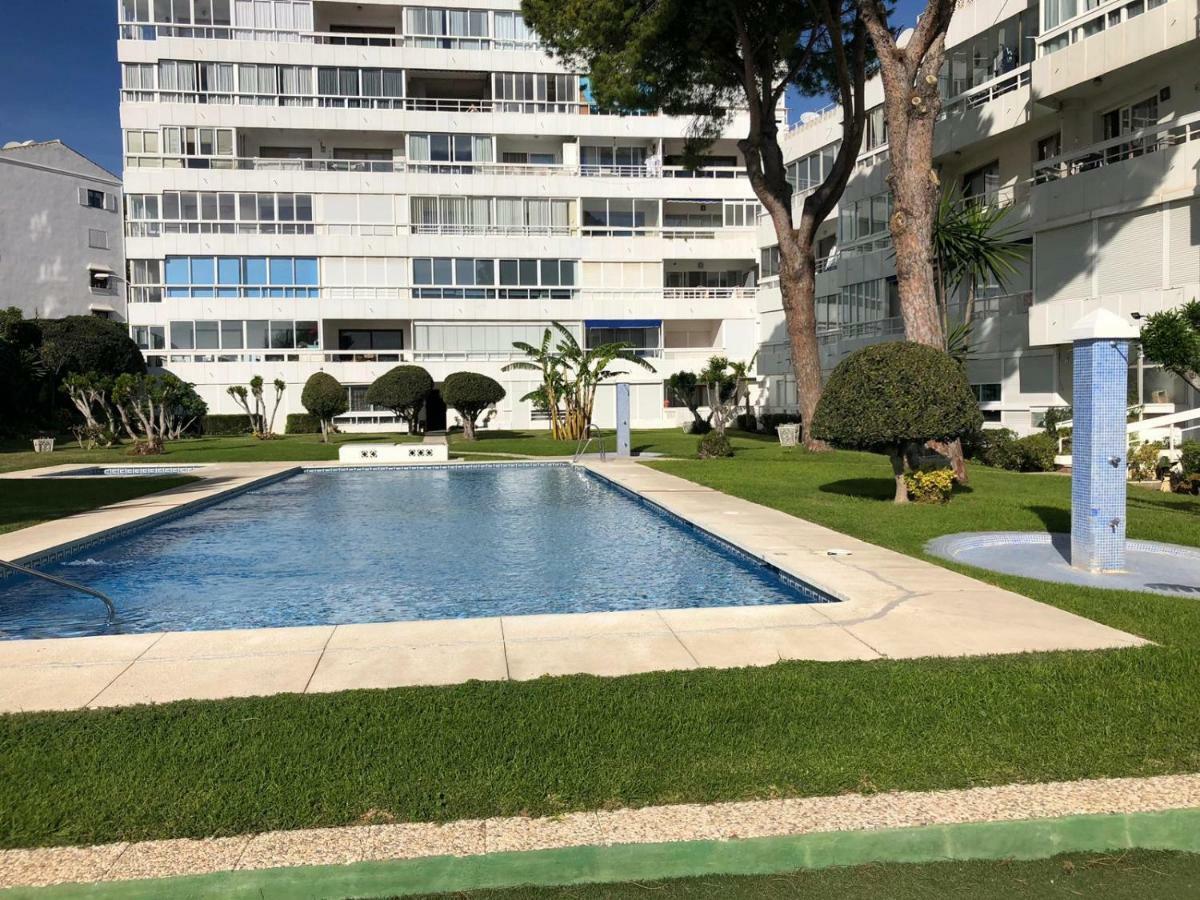 Apartamento Los Cisnes Benalmádena Esterno foto